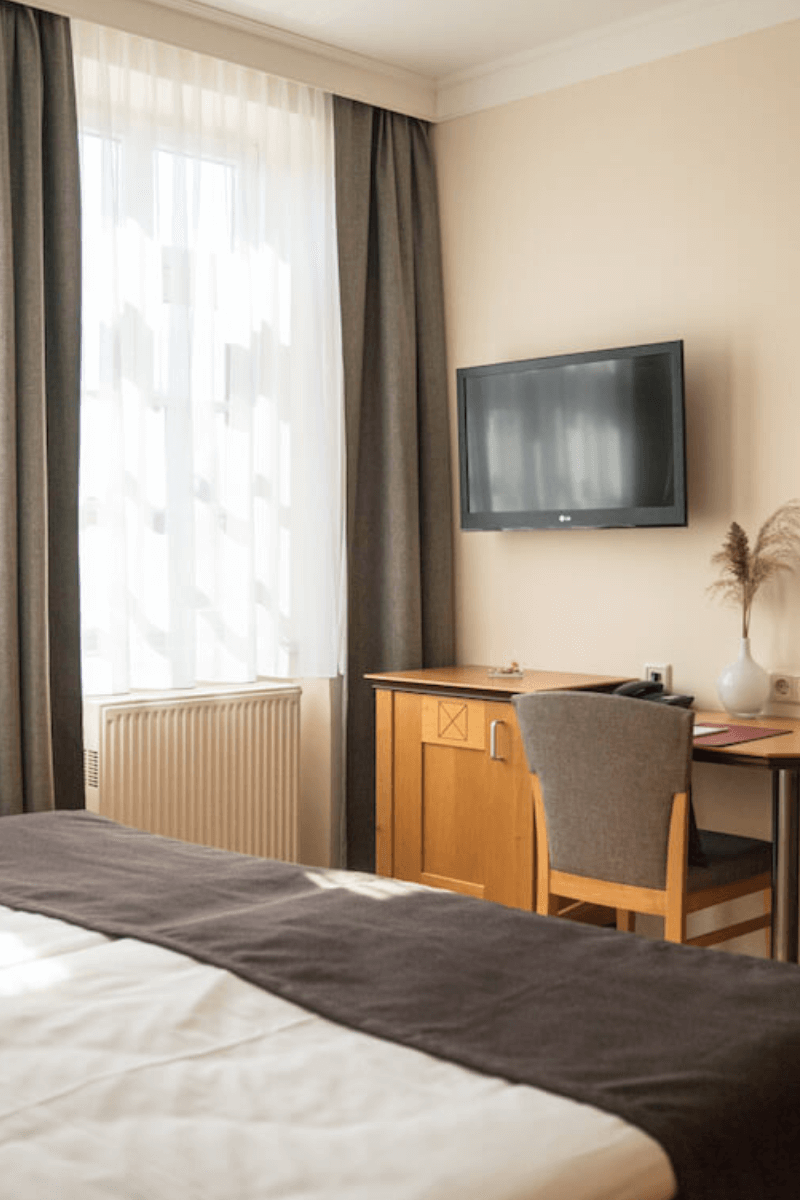Ihr ***Sterne Hotel in Rust im Burgenland | | Buschenschank Peter Schandl